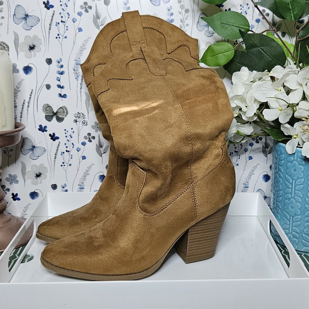 Tan Suede Western Boots